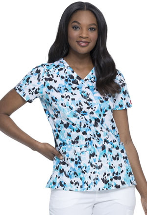 Dickies Prints V-Neck Top in
Animal Instinct (DK617-AILI)