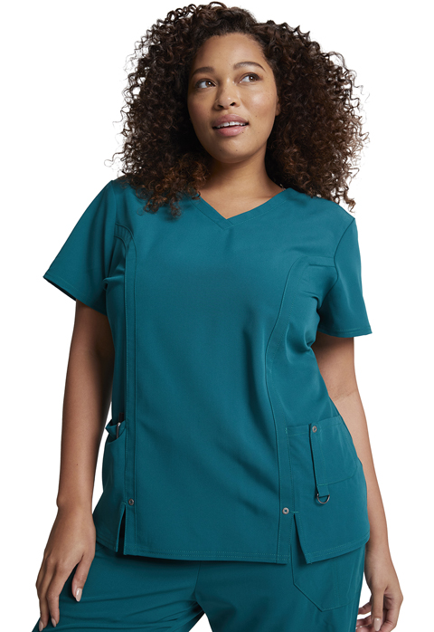 Dickies Xtreme Stretch V-Neck Top in Hunter Green