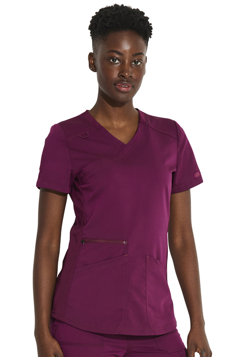 Dickies Dickies Balance Mock Wrap Top in Wine